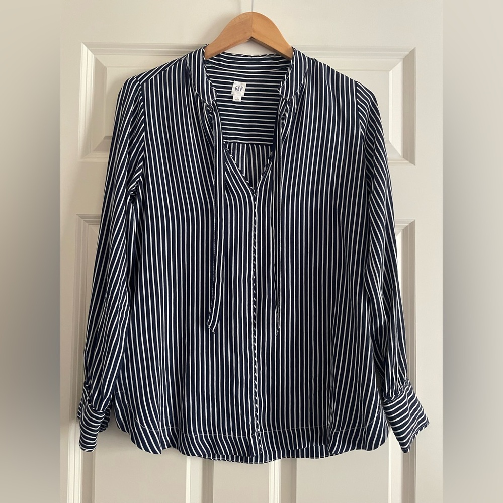 GAP Women's Navy and White Striped Blouse